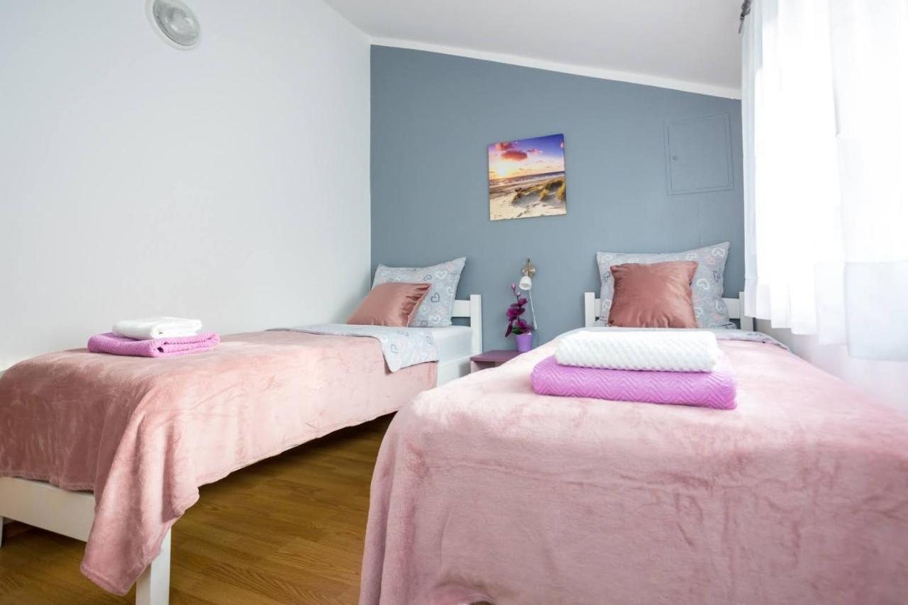 Apartment Luni Sa Bazenom - Malinska, Sveti Anton *